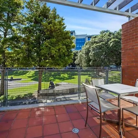 Sleek Modern Pad Next To Spark Arena Free Parking Auckland Exterior photo