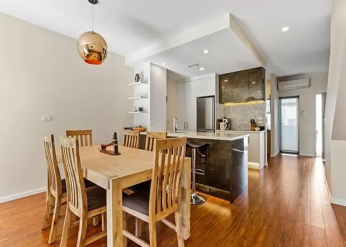 Sleek Modern Pad Next To Spark Arena Free Parking